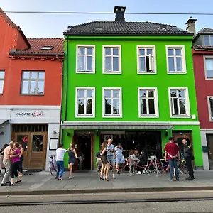 The Green House - In The Centre Of Apartment